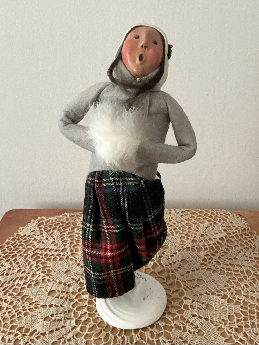 1991 #43/100 Byers Choice Lady Skater